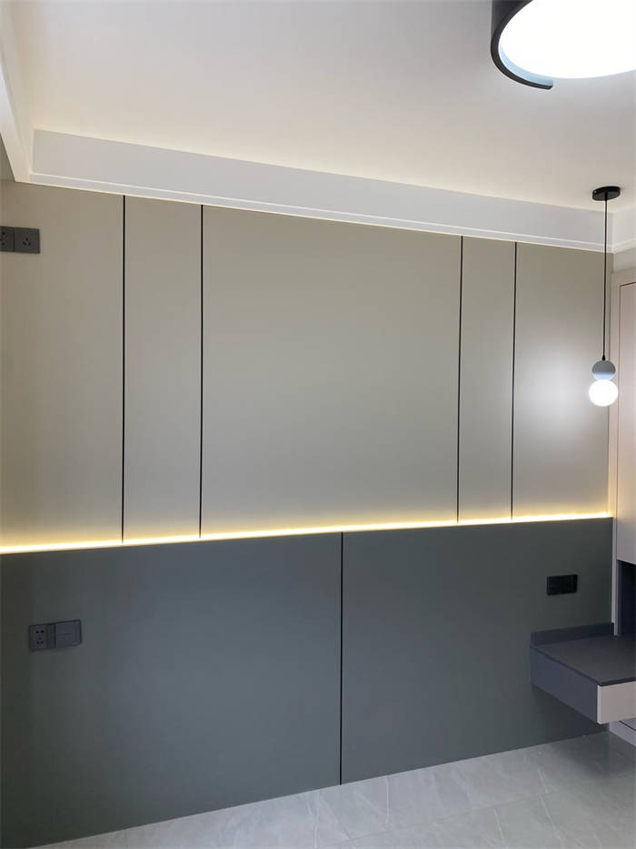 ��ͷ����ǽ