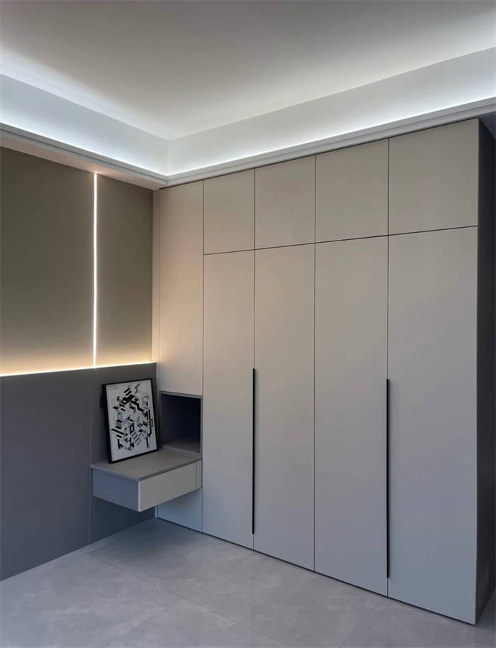 ��ͷ����ǽ